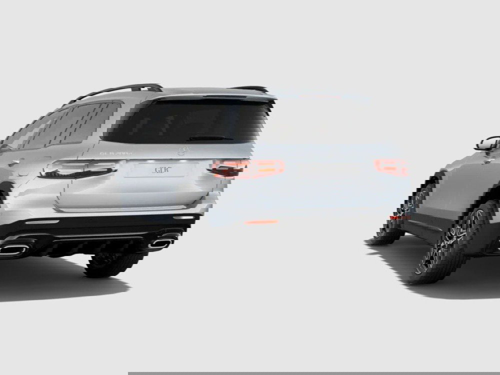 Mercedes-Benz GLB nuova a Macerata (3)