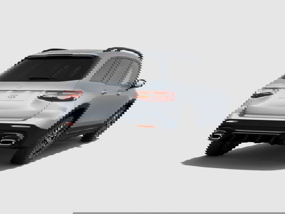 Mercedes-Benz GLB nuova a Macerata (5)