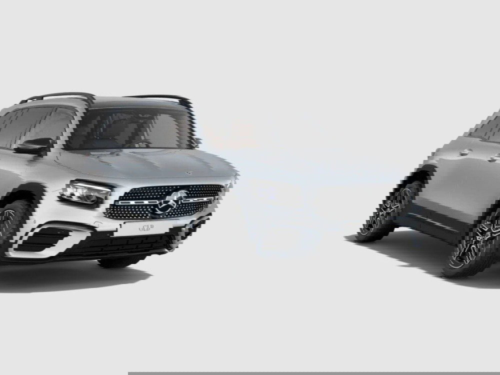 Mercedes-Benz GLB nuova a Macerata (7)
