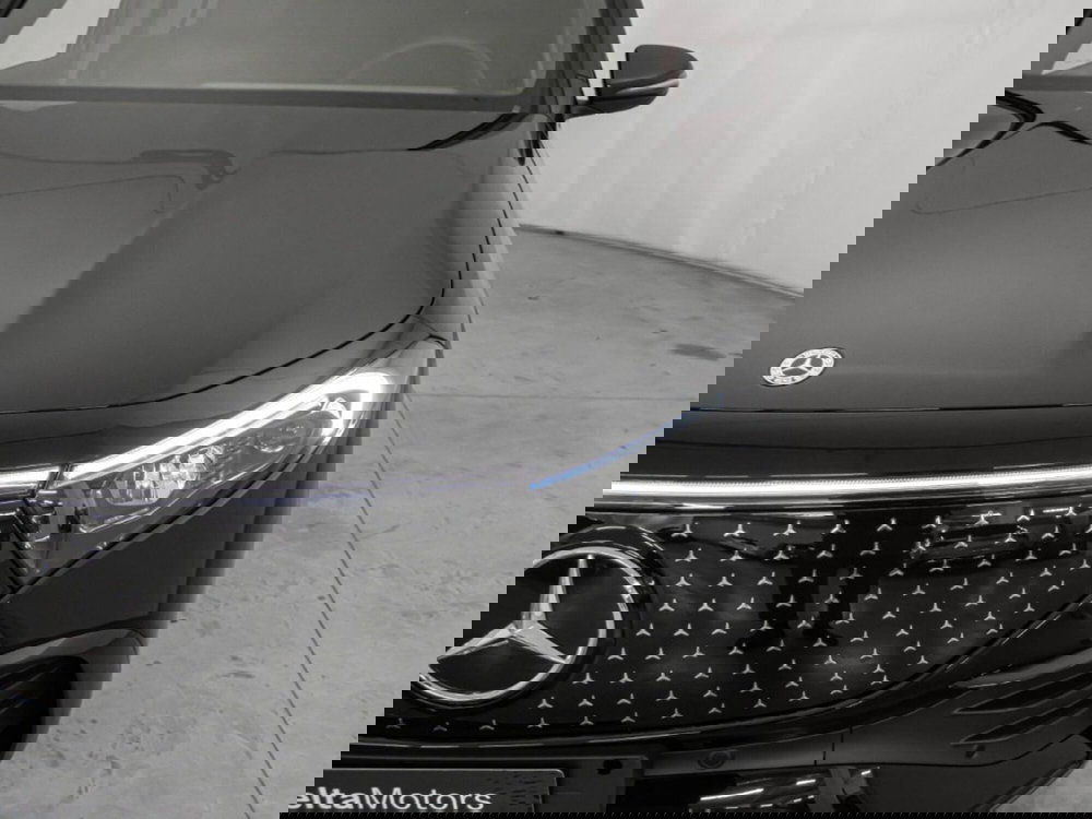 Mercedes-Benz EQB nuova a Macerata (2)