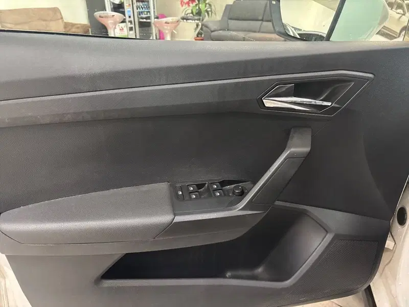 SEAT Arona usata a Torino (13)