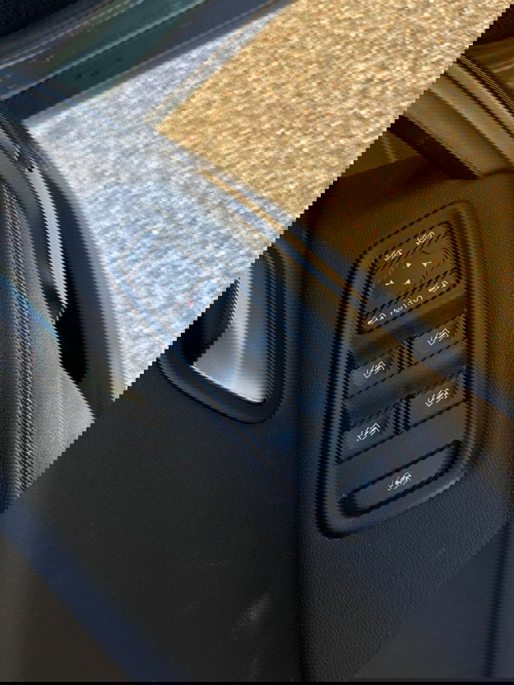 Dacia Duster usata a Vercelli (11)