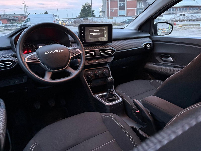 Dacia Sandero usata a Vercelli (8)