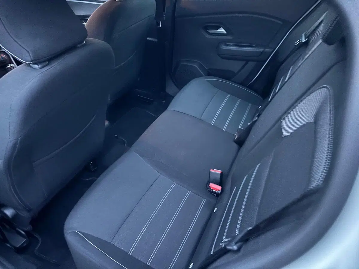 Dacia Sandero usata a Vercelli (9)