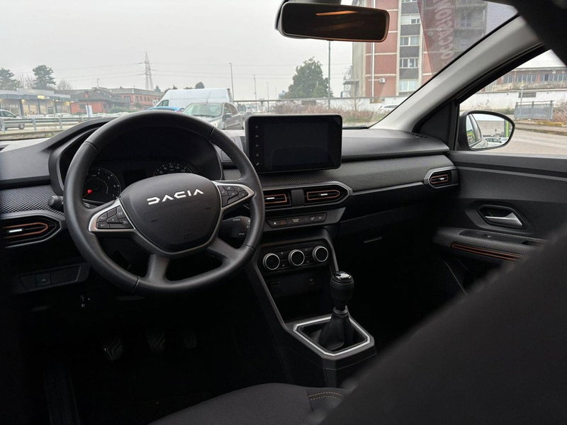 Dacia Sandero usata a Vercelli (7)