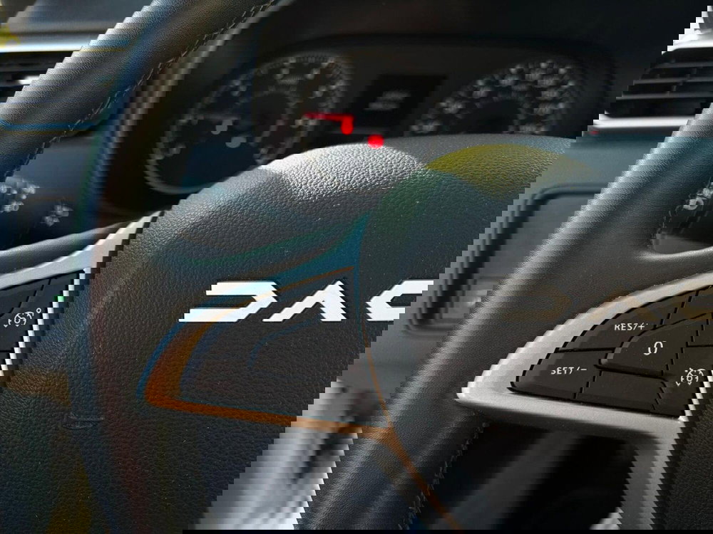 Dacia Duster usata a Vercelli (15)