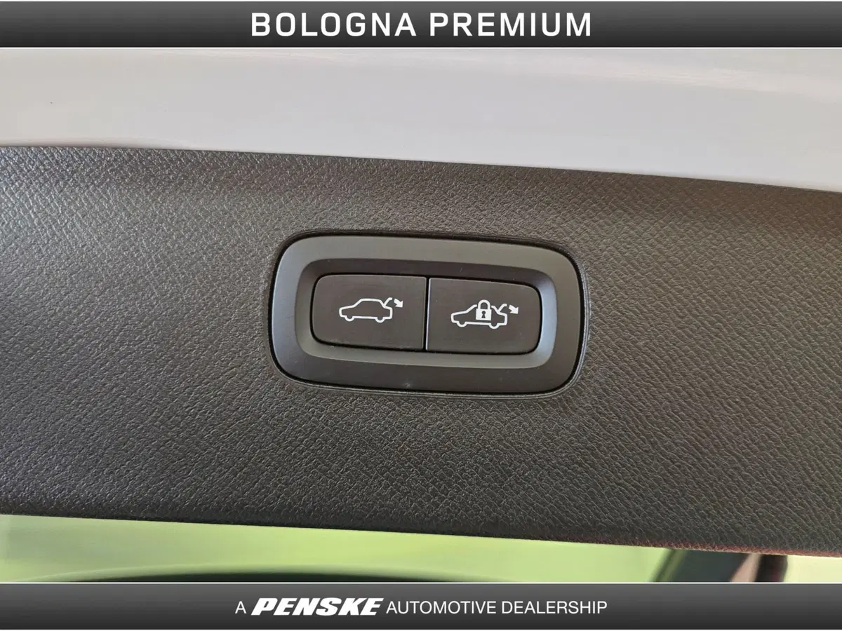 Volvo XC90 usata a Bologna (12)