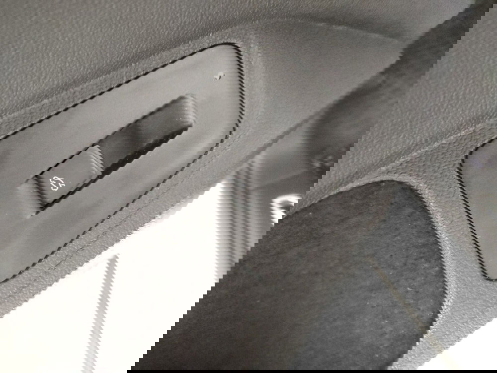 Volkswagen Tiguan usata a Napoli (17)