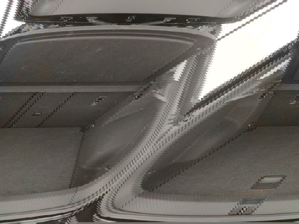 Volkswagen T-Roc usata a Napoli (18)