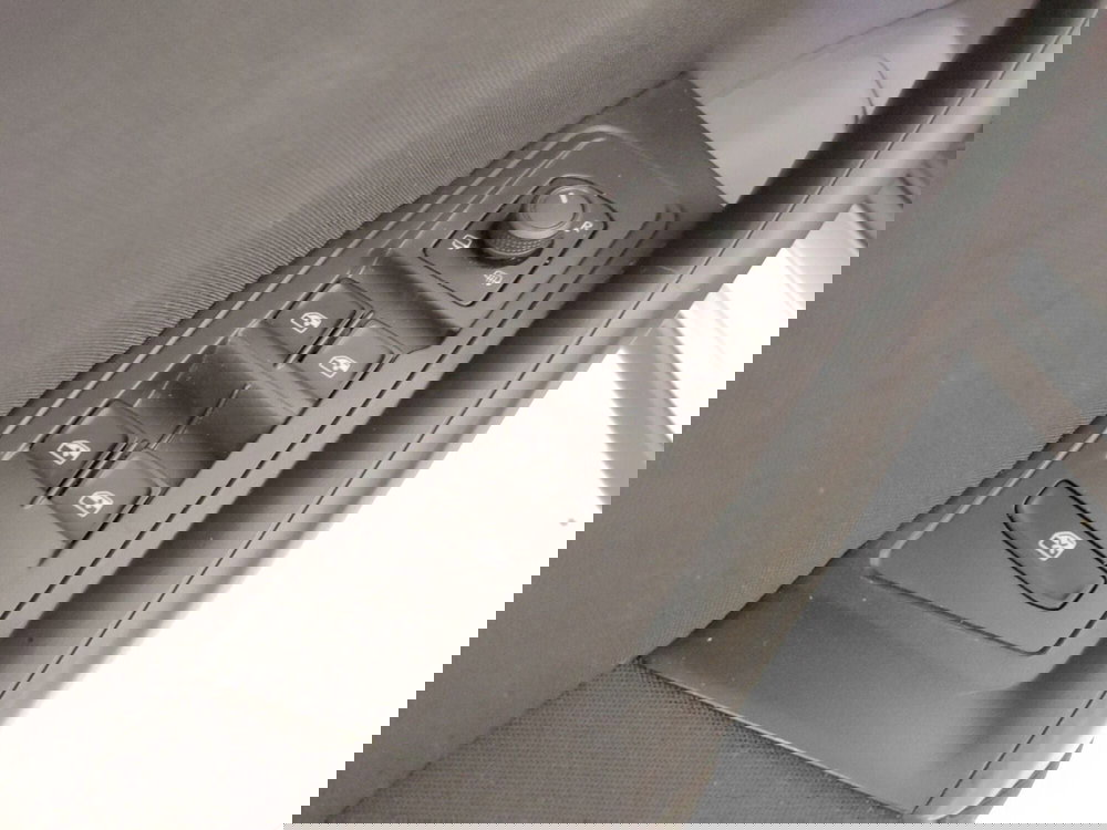 Volkswagen T-Roc usata a Napoli (10)