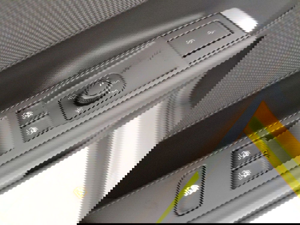 Volkswagen T-Roc nuova a Napoli (13)