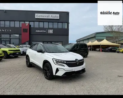 Renault Austral 1.2 full hybrid Iconic 200cv auto del 2023 usata a Massarosa