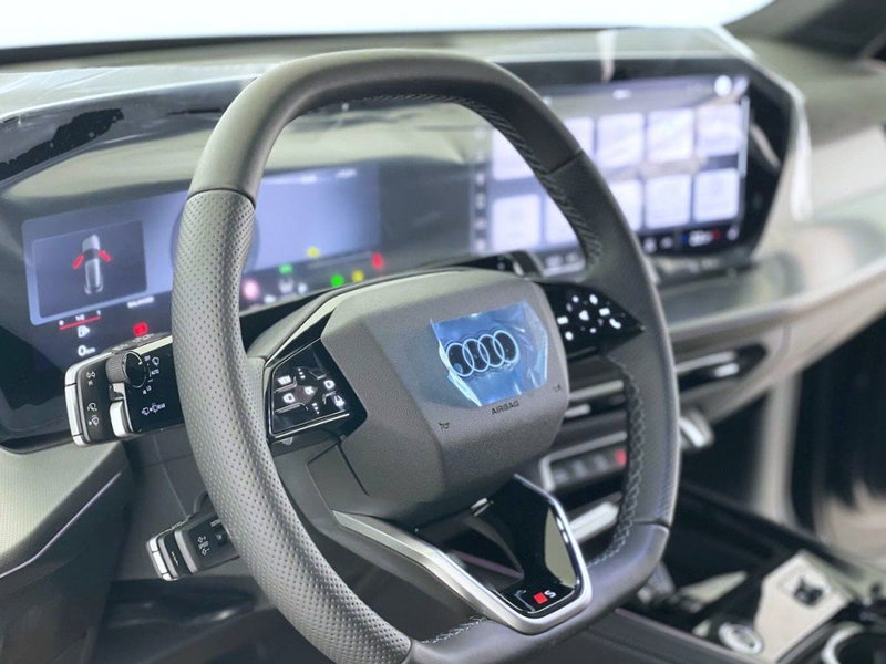 Audi Q3 Sportback nuova a Perugia (17)