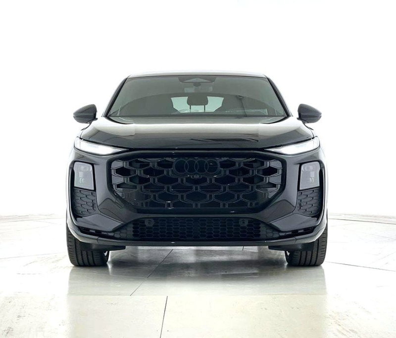 Audi Q3 Sportback nuova a Perugia (3)