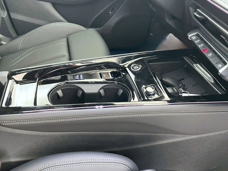 Audi Q3 Sportback nuova a Perugia (18)