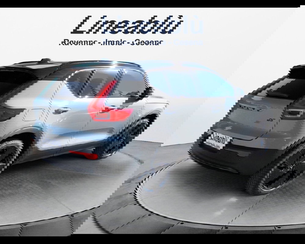 Volvo XC40 nuova a Ravenna (5)