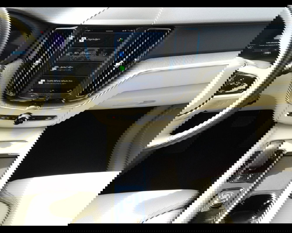 Volvo XC60 usata a Ravenna (11)