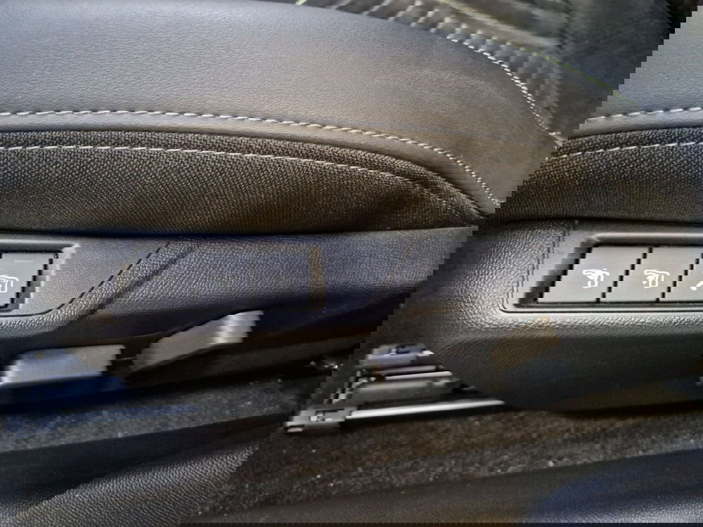 Peugeot 208 usata a Varese (10)