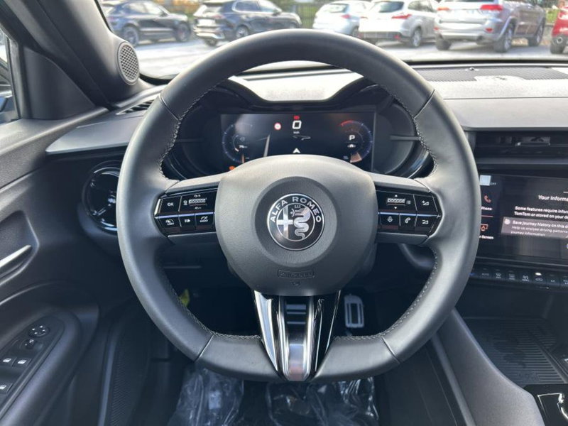 Alfa Romeo Junior nuova a Cuneo (12)