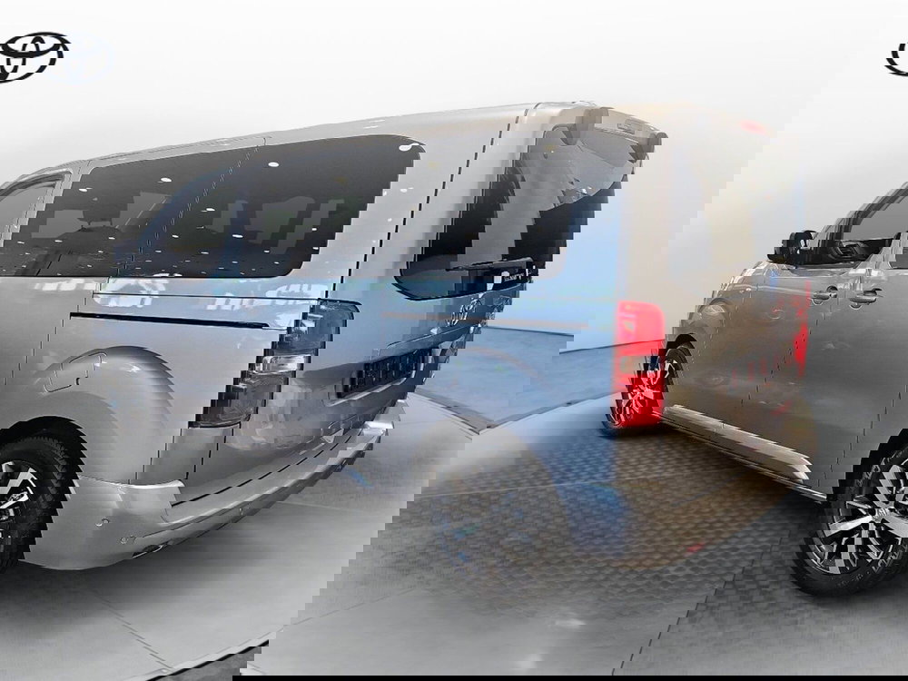 Toyota Proace Verso nuova a Vicenza (5)