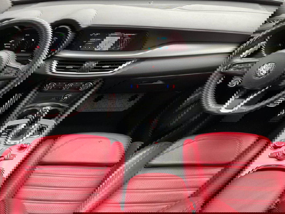Alfa Romeo Stelvio usata a Ancona (10)