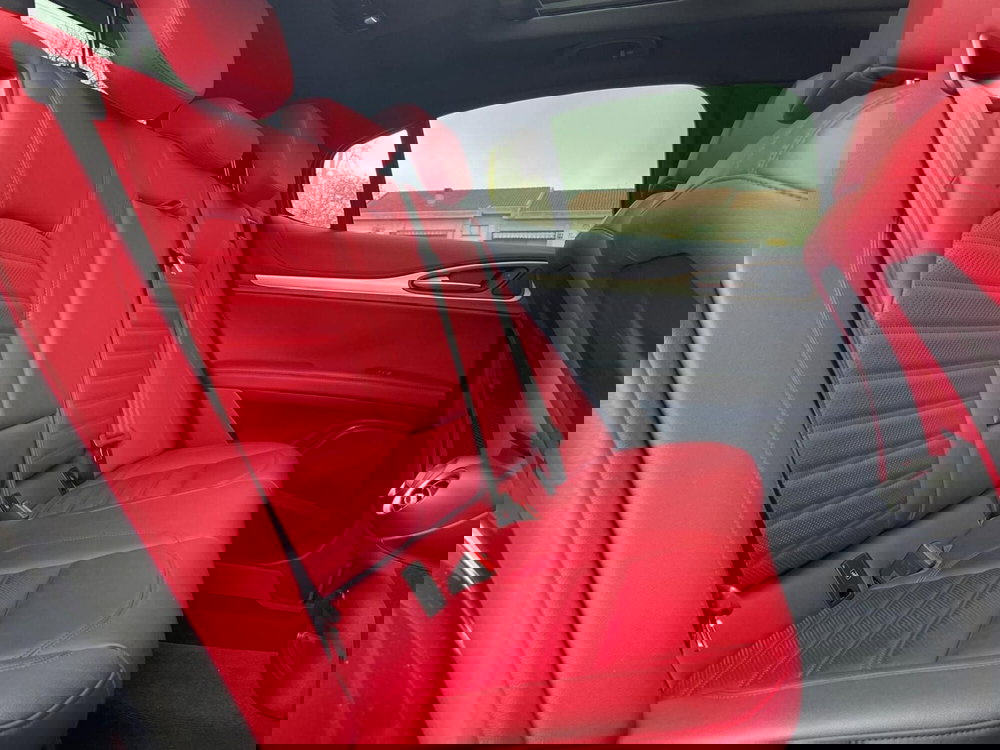 Alfa Romeo Stelvio usata a Ancona (16)