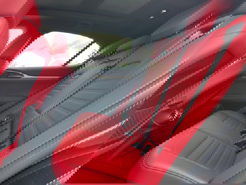 Alfa Romeo Stelvio usata a Ancona (17)