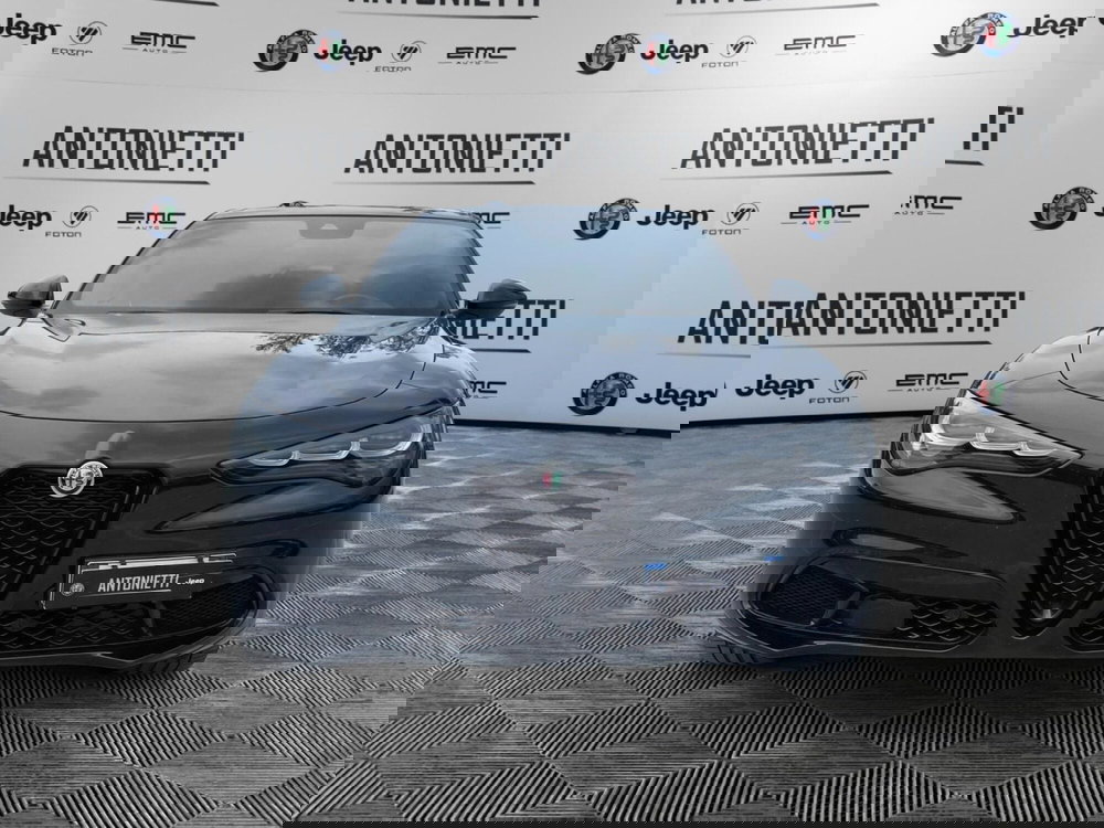 Alfa Romeo Stelvio usata a Ancona (2)