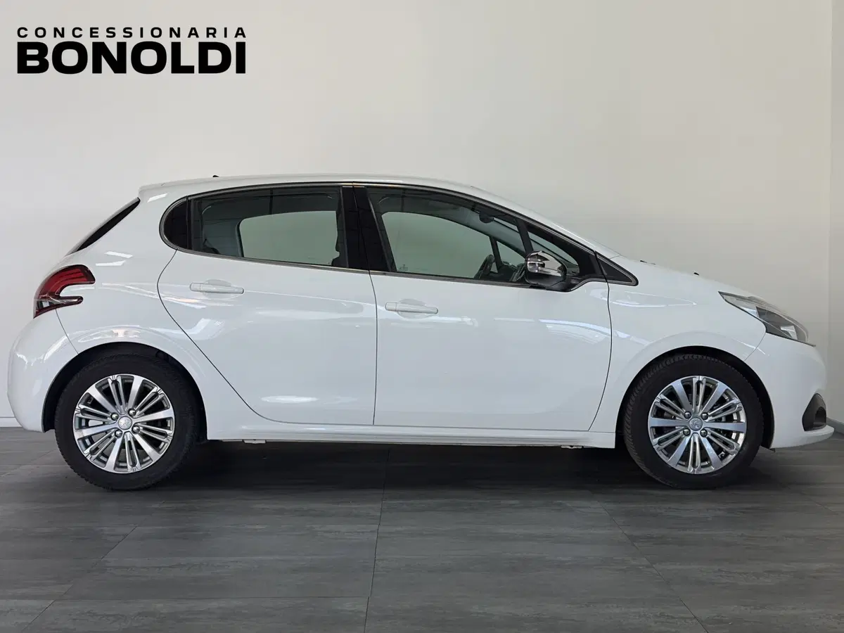 Peugeot 208 usata a Brescia (13)