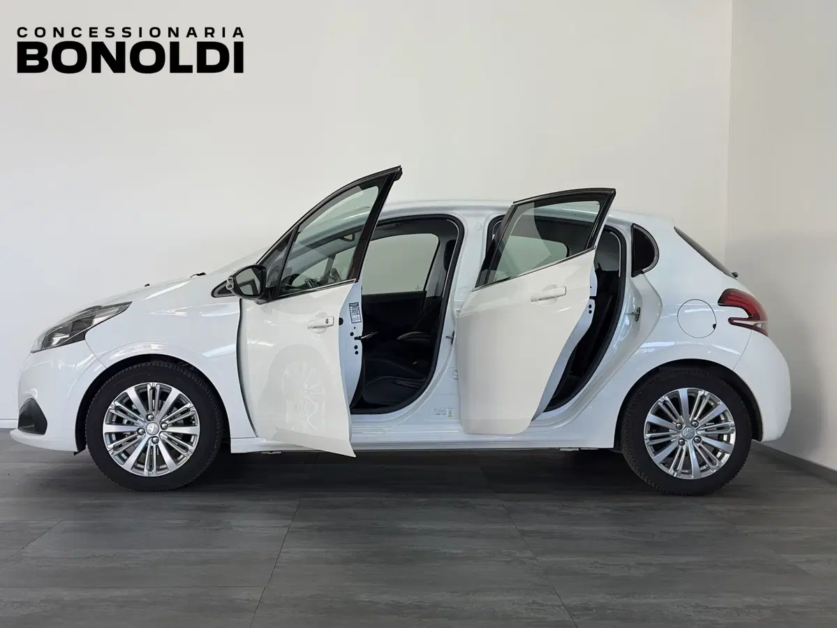 Peugeot 208 usata a Brescia (5)