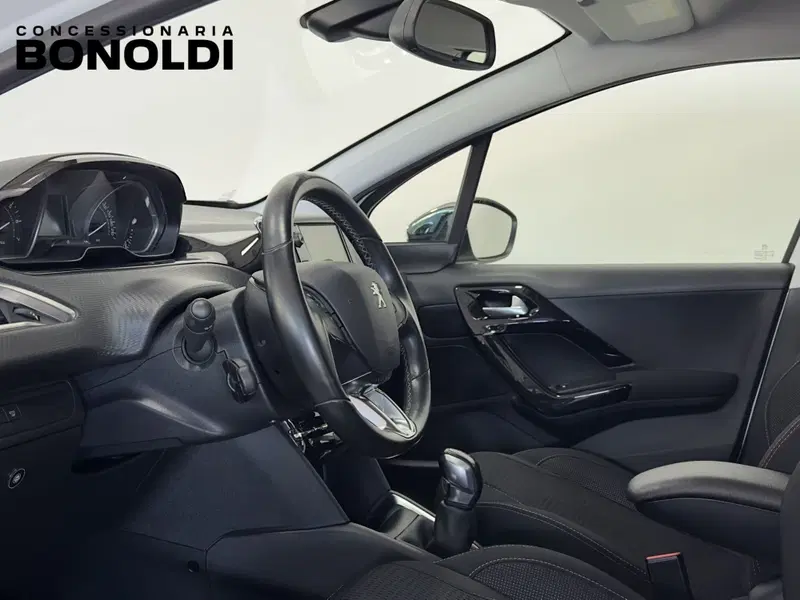 Peugeot 208 usata a Brescia (7)