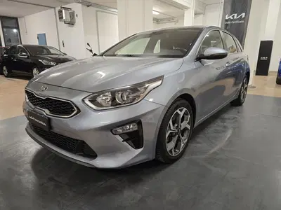 Kia Ceed 1.0 T-GDi GPL 5p. Style del 2022 usata a Rimini