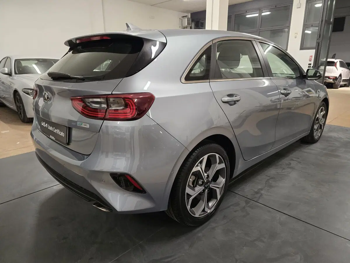 Kia Ceed usata a Rimini (6)