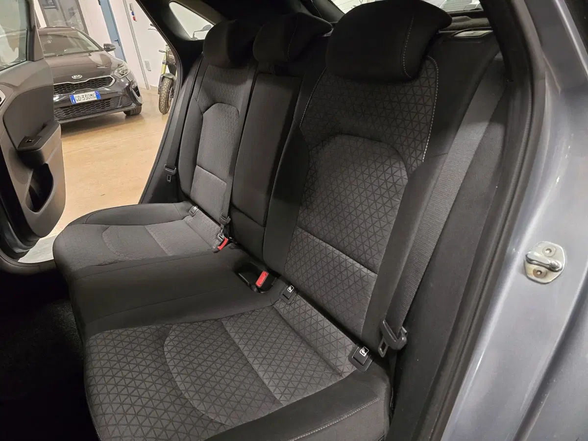 Kia Ceed usata a Rimini (9)