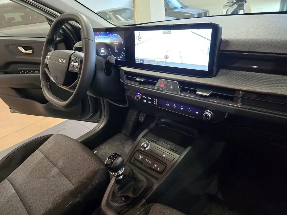 Kia Stonic usata a Rimini (11)