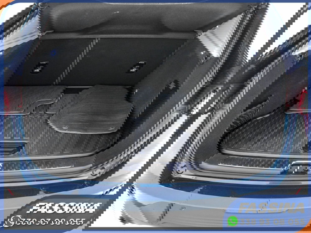 Lynk & Co 01 usata a Milano (10)