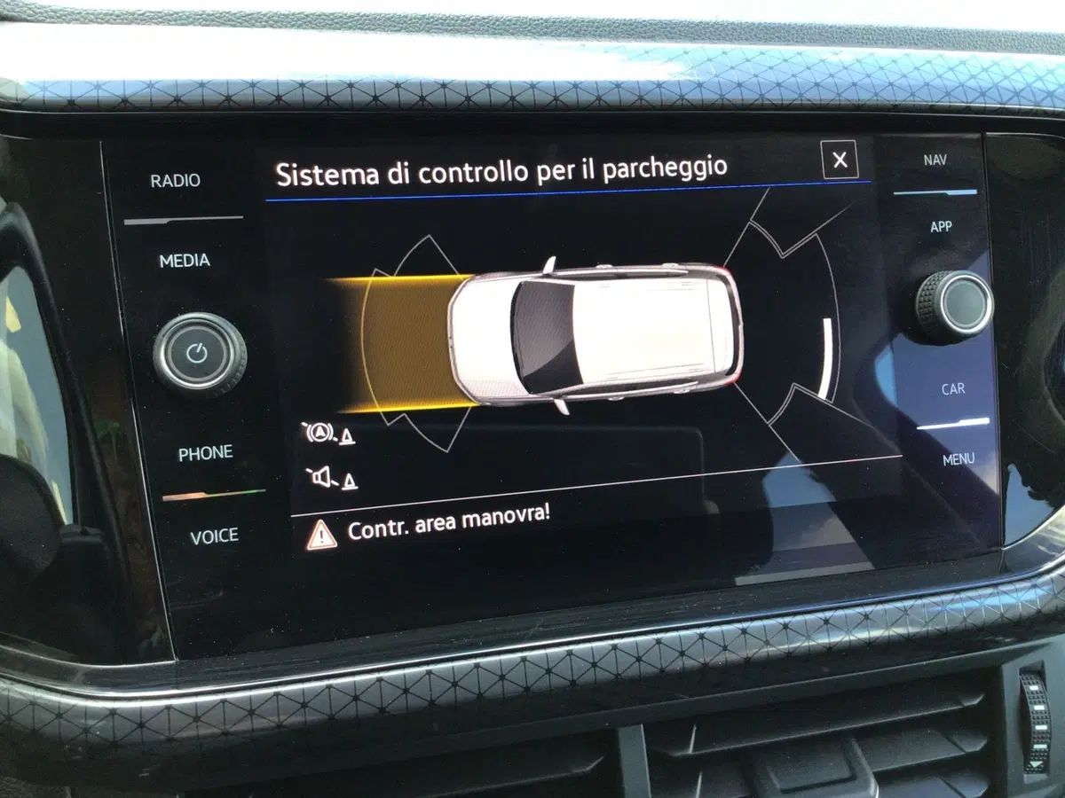 Volkswagen T-Cross usata a Genova (15)