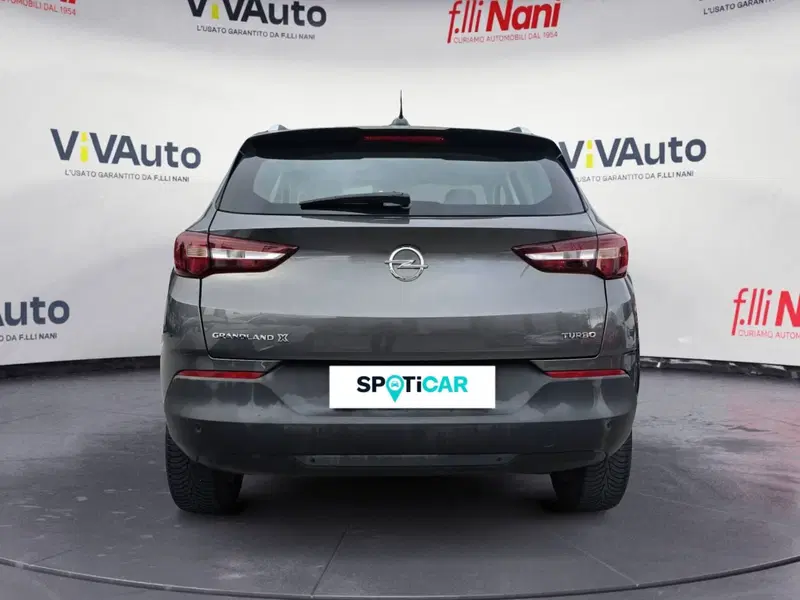 Opel Crossland X usata a Massa-Carrara (11)