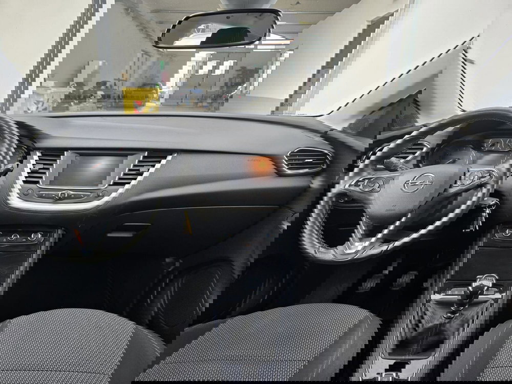 Opel Crossland X usata a Massa-Carrara (13)