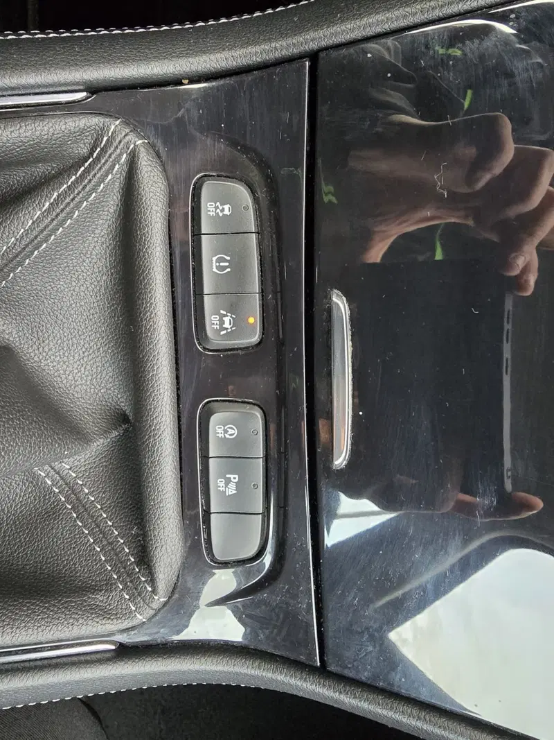 Opel Crossland X usata a Massa-Carrara (18)