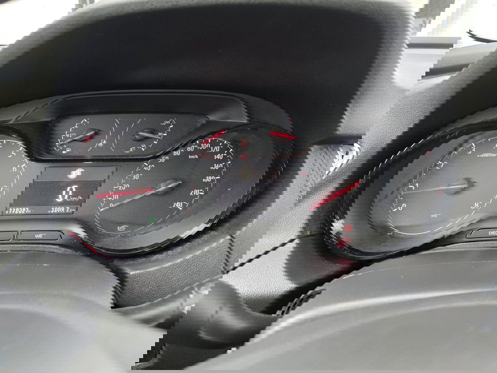 Opel Crossland X usata a Massa-Carrara (20)