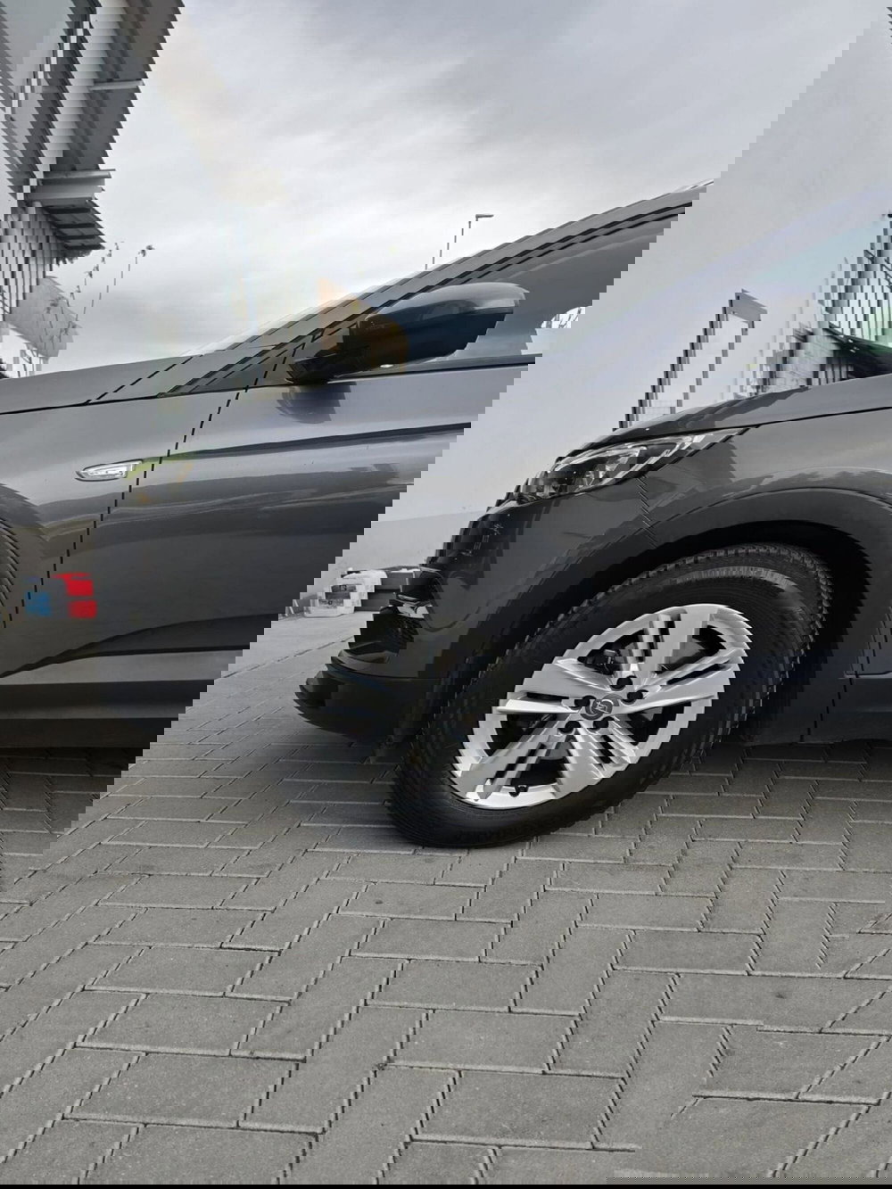 Opel Crossland X usata a Massa-Carrara (5)