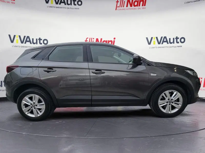 Opel Crossland X usata a Massa-Carrara (7)