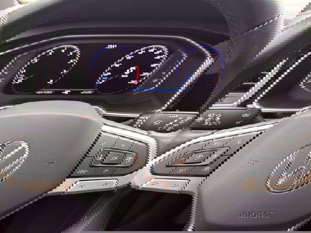 Volkswagen Taigo usata a Terni (17)