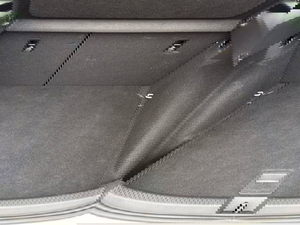 Volkswagen Taigo usata a Terni (9)