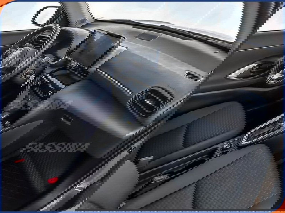 Toyota Yaris Cross usata a Milano (11)