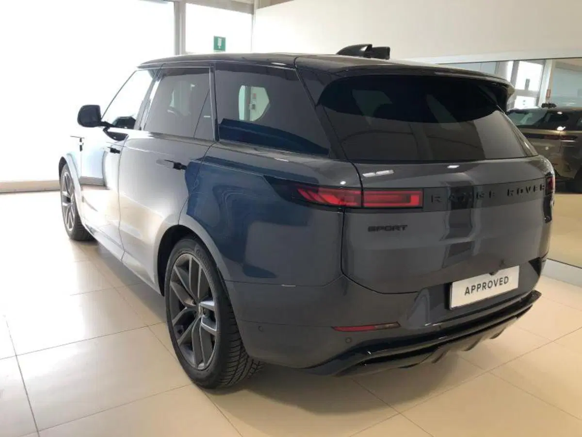 Land Rover Range Rover Sport usata a Venezia (3)