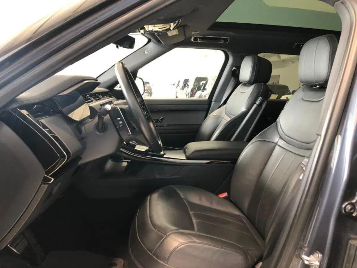 Land Rover Range Rover Sport usata a Venezia (4)
