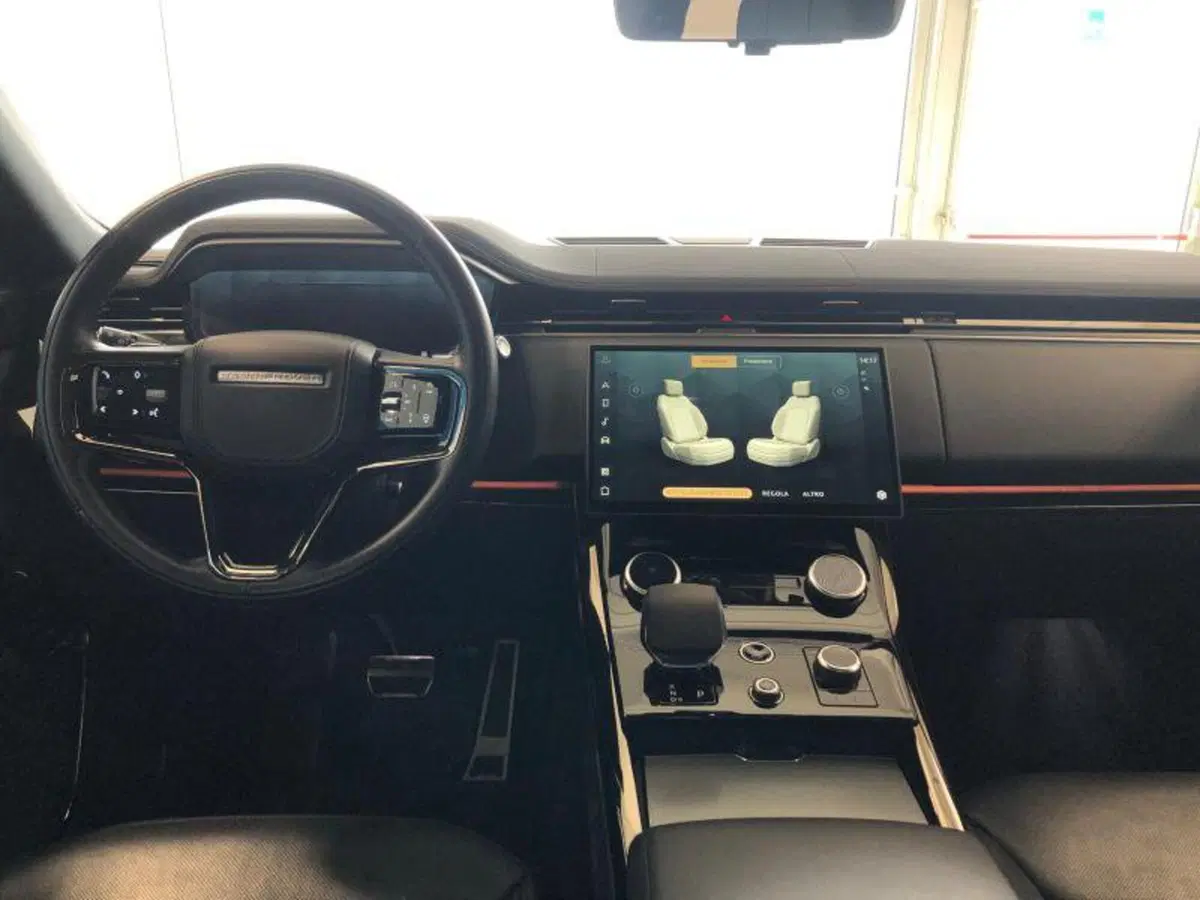 Land Rover Range Rover Sport usata a Venezia (6)