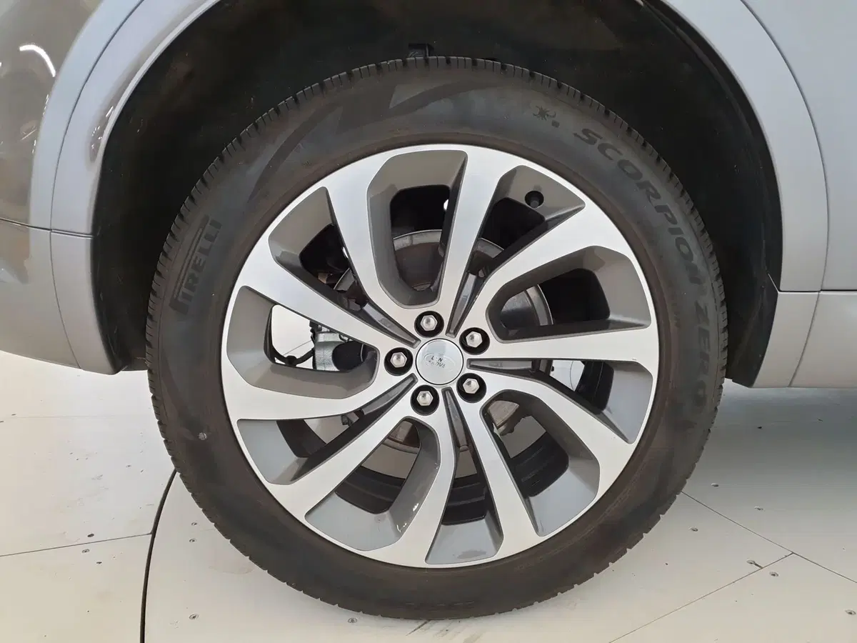 Land Rover Discovery Sport usata a Monza e Brianza (9)